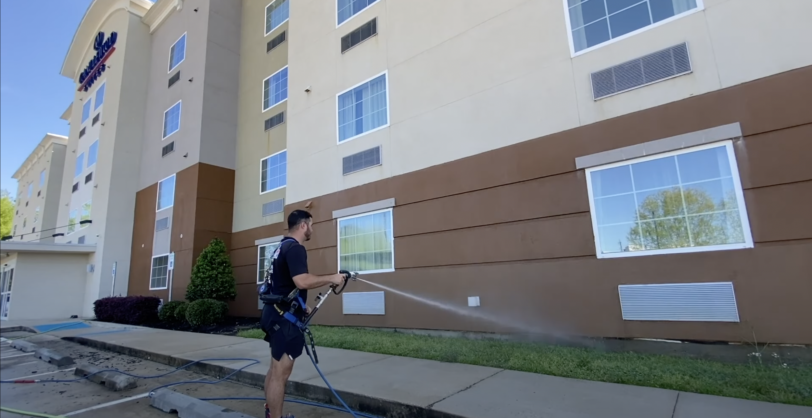 Pressure Washing a Hotel in Baton Rouge, LA
